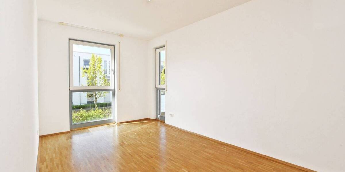 Etagenwohnung München Trudering-Riem - 4 Zimmer, 93 m&sup2;, 1.990&euro; | Angebot:26640963