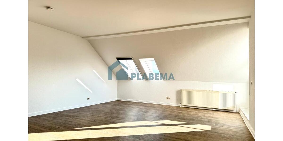 Dachgeschoßwohnung Schwerin Friedrichsthal - 4 Zimmer, 126 m&sup2;, 1.450&euro; | Angebot:24271386