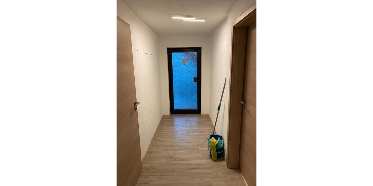Etagenwohnung Burbach - 4 Zimmer, 100 m&sup2;, 800&euro; | Angebot:26439696