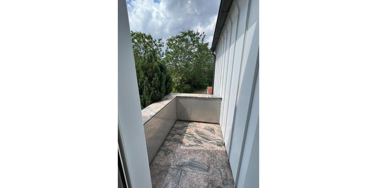 Wohnen auf Zeit Lampertheim - 4 Zimmer, 104 m&sup2;, 545&euro; | Angebot:26065157