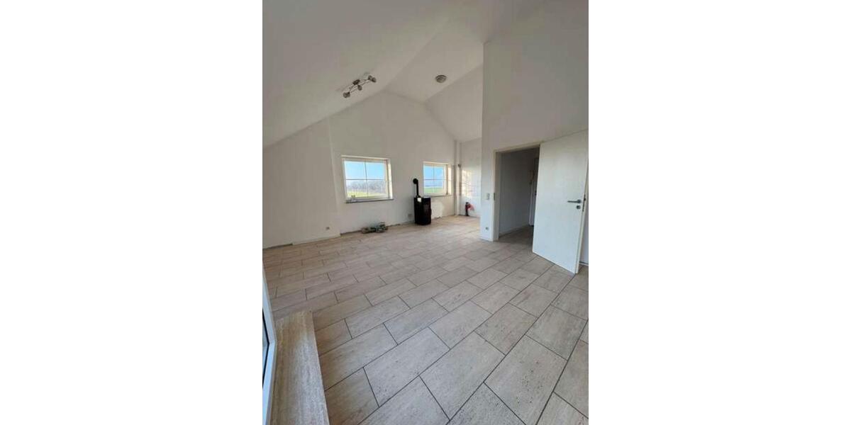 Dachgeschoßwohnung Erkelenz - 3 Zimmer, 73 m&sup2;, 910&euro; | Angebot:25162147