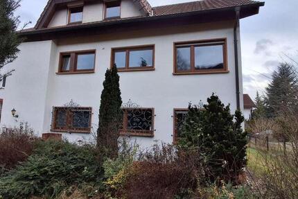 Helle 3-Zimmer-Dachgeschosswohnung (68 m²) mit großer Gartenmitbenutzung & EBK 3 zimmer