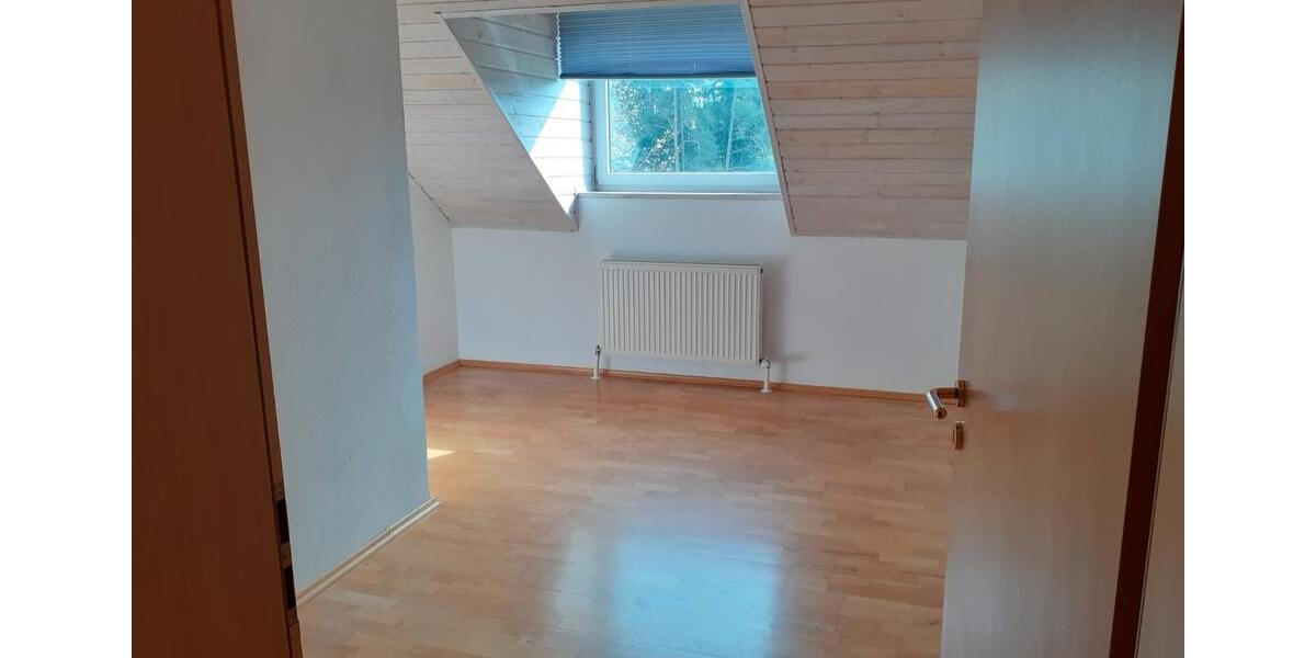 Dachgeschoßwohnung Parsberg - 4.5 Zimmer, 115 m&sup2;, 1.000&euro; | Angebot:26611693