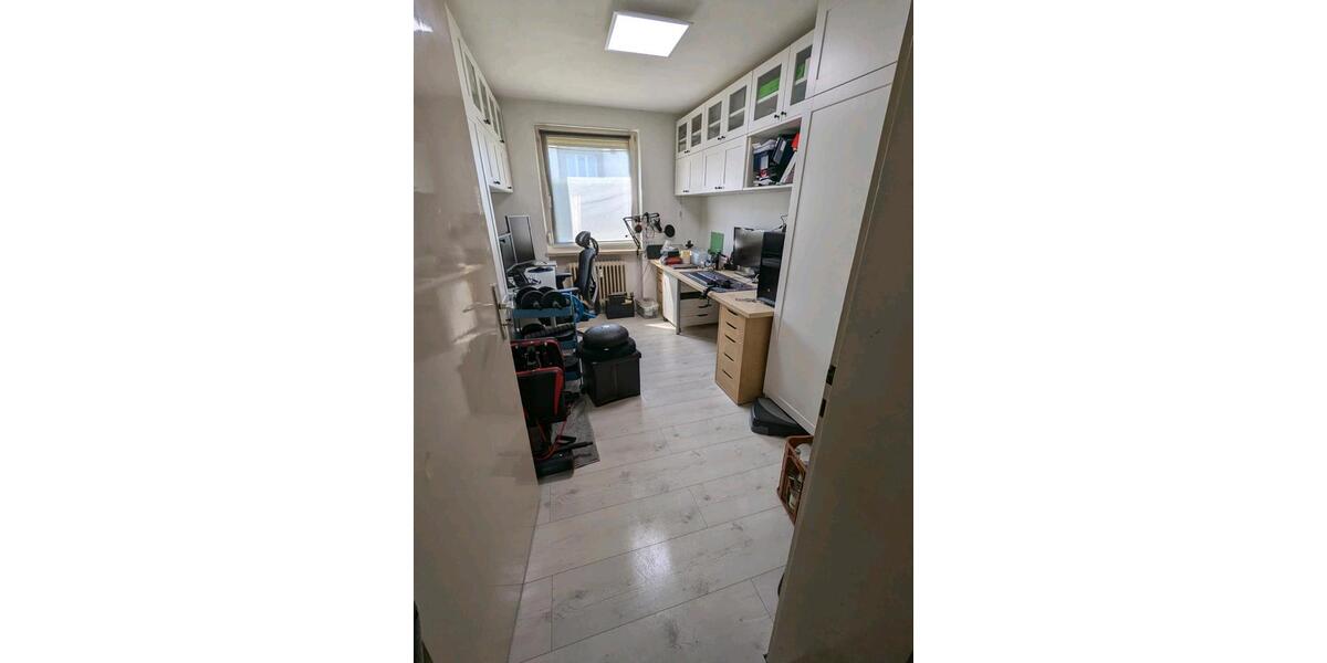 Erdgeschoßwohnung Bad Berneck im Fichtelgebirge - 4 Zimmer, 81 m&sup2;, 760&euro; | Angebot:24940909