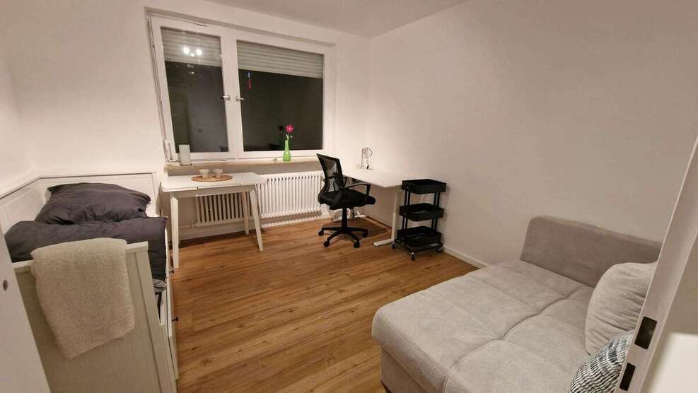 WG-Zimmer in Stuttgart 770 € 12 m² zimmer