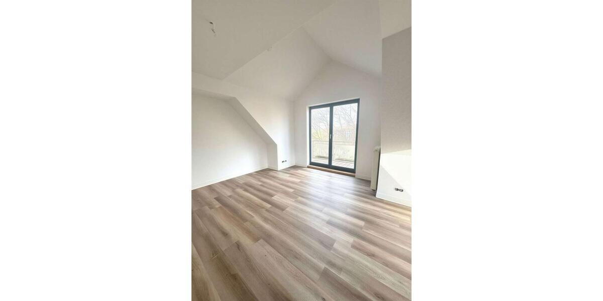 Dachgeschoßwohnung Magdeburg - 1 Zimmer, 52 m&sup2;, 569&euro; | Angebot:25483372