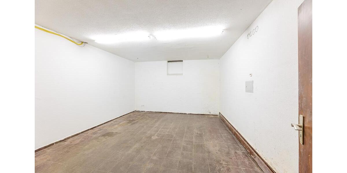 Zur Miete: Keller, Lager, AutoMotorradstellplatz ab 11€m² zimmer