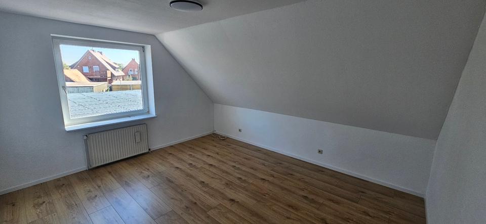 Dachgeschoßwohnung Dörverden - 4.5 Zimmer, 85 m&sup2;, 900&euro; | Angebot:26425149