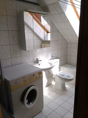 Dachgeschoßwohnung Stendal - 1 Zimmer, 30 m&sup2;, 320&euro; | Angebot:26512809
