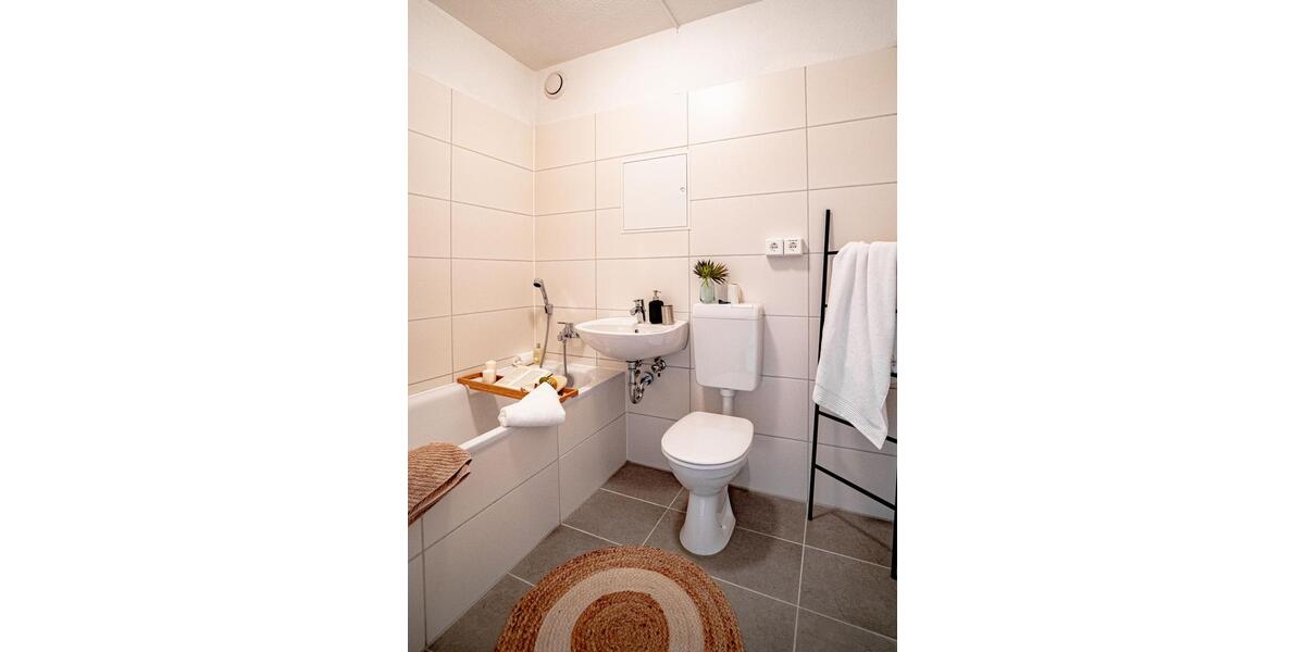 Erdgeschoßwohnung Crimmitschau - 1 Zimmer, 30 m&sup2;, 178&euro; | Angebot:25919812