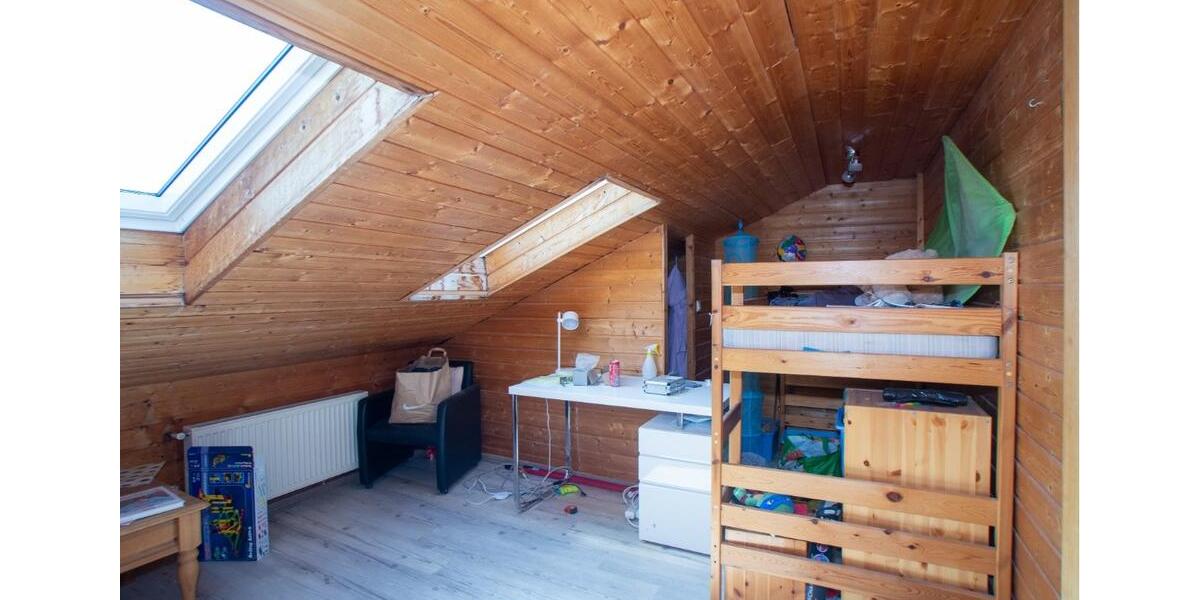 Einfamilienhaus Bad Kissingen - 7 Zimmer, 350 m&sup2;, 2.100&euro; | Angebot:24990718