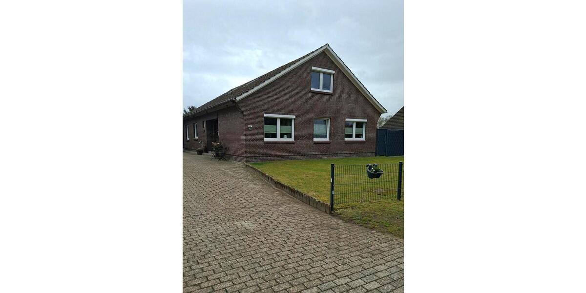 Dachgeschoßwohnung Wittmund - 2 Zimmer, 44 m&sup2;, 400&euro; | Angebot:25911053