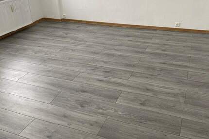 Wohnung Glauchau - 4 Zimmer, 81 m&sup2;, 430&euro; | Angebot:26389569