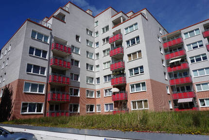 Helle 2 22-Zimmer-Wohnung in Innenstadtnähe mit Balkon