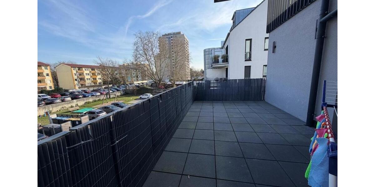 Etagenwohnung Neu-Isenburg Isenburg - 2 Zimmer, 83 m&sup2;, 1.350&euro; | Angebot:26585870
