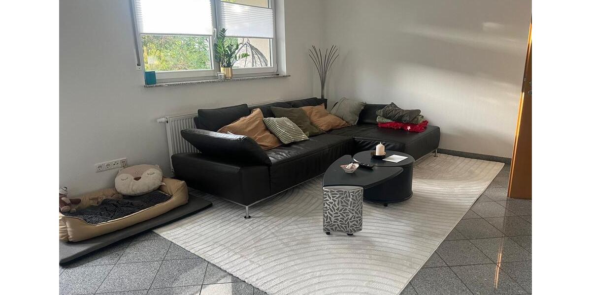 Ruhige Souterrainwohnung mit eigenem Garten 2.5 zimmer