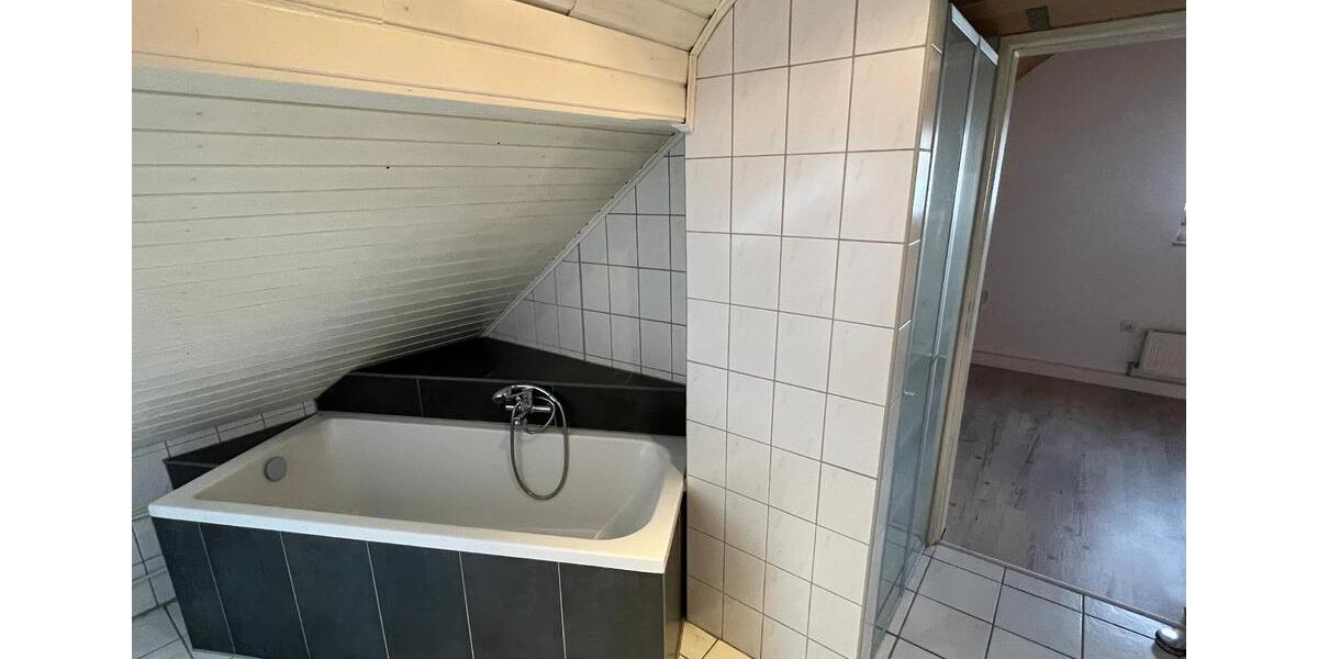 Dachgeschoßwohnung Beilngries - 1 Zimmer, 63 m&sup2;, 550&euro; | Angebot:26676123