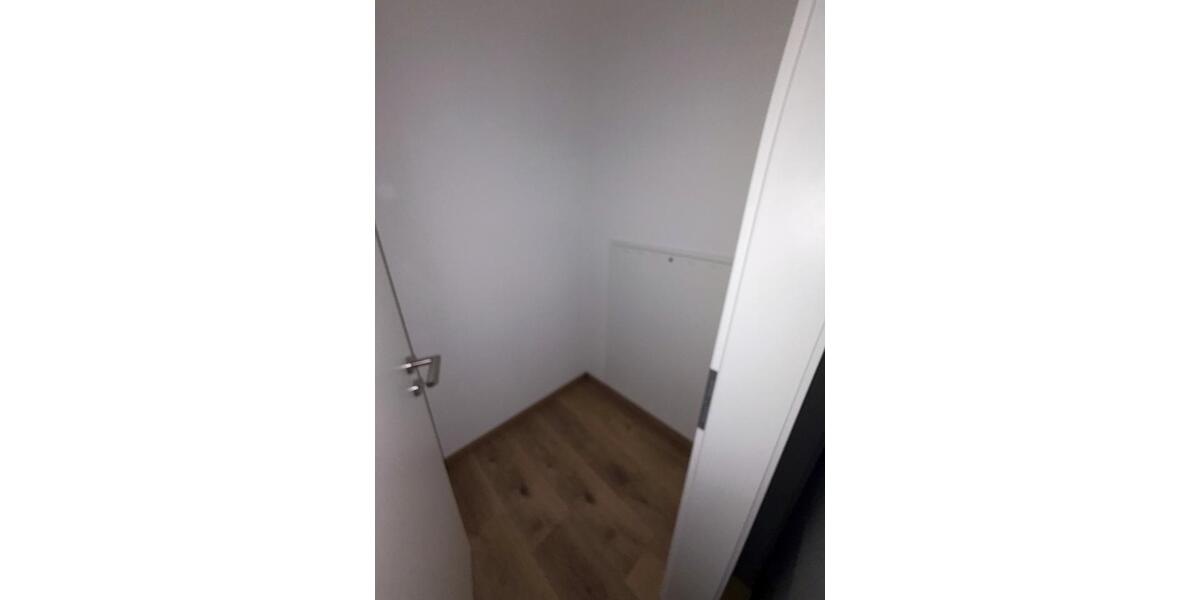 Etagenwohnung Petersberg - 3 Zimmer, 85 m&sup2;, 1.032&euro; | Angebot:23707830