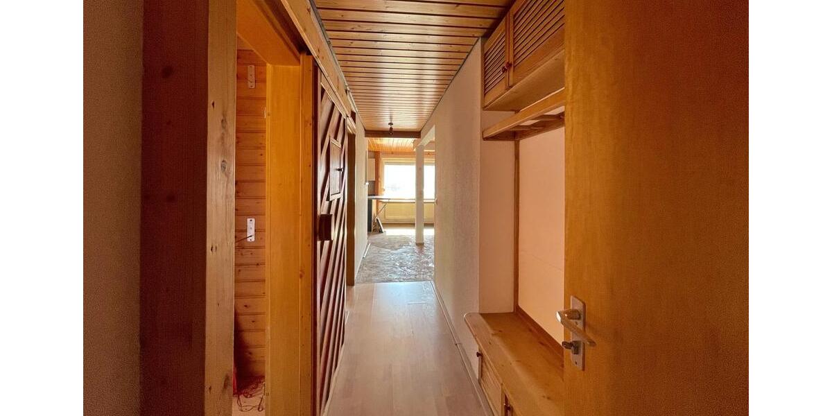 Einfamilienhaus Horb am Neckar - 11 Zimmer, 220 m&sup2;, 2.900&euro; | Angebot:25920770