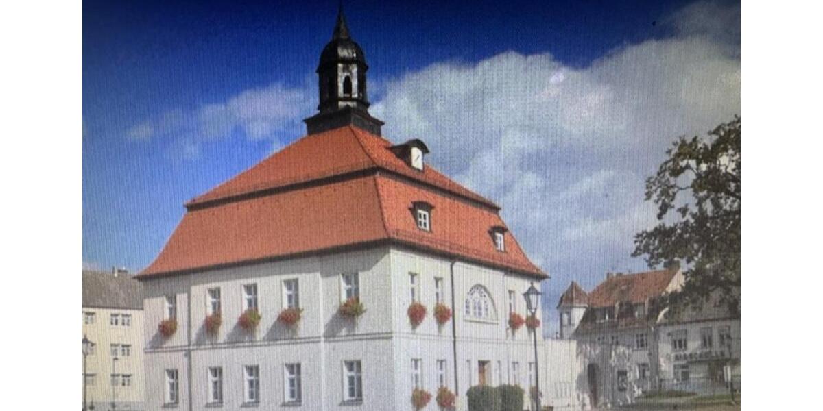 Wohnung Geschäft & Garten in Loburg ZU VERMIETEN. 5 zimmer