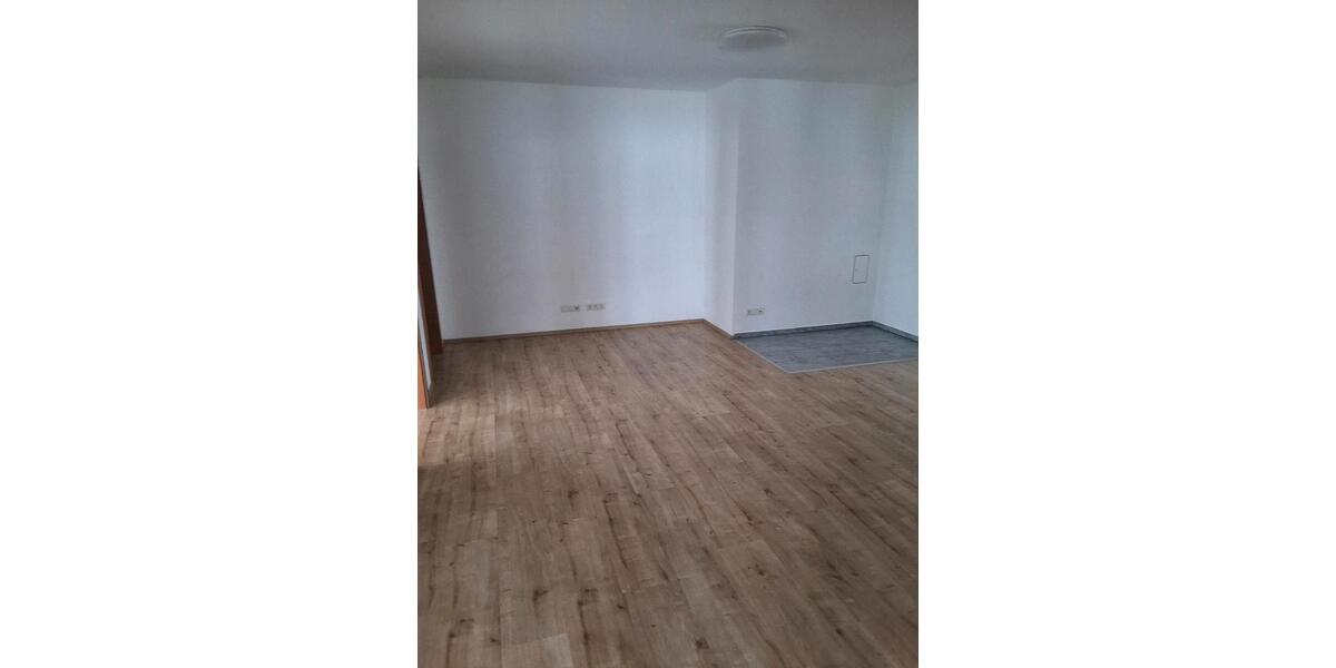 Etagenwohnung Oberviechtach - 2 Zimmer, 115 m&sup2;, 700&euro; | Angebot:24658291