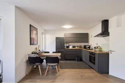 Stilvolle 2-Zimmer-Wohnung mit Balkon im Mauritiusviertel - voll möbliert & saniert 2 zimmer