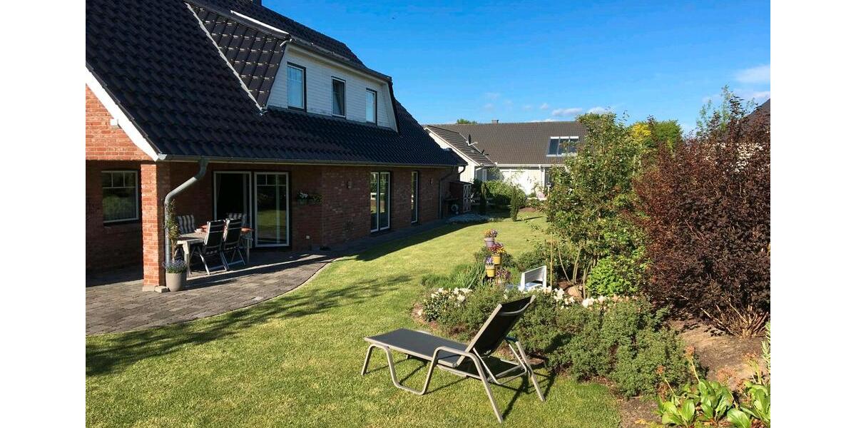 Einfamilienhaus Schleswig - 7.5 Zimmer, 240 m&sup2;, 2.490&euro; | Angebot:24660047