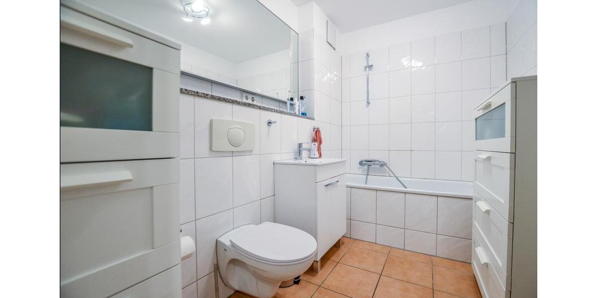 Etagenwohnung Köln Mülheim - 3 Zimmer, 74 m&sup2;, 1.295&euro; | Angebot:26619402
