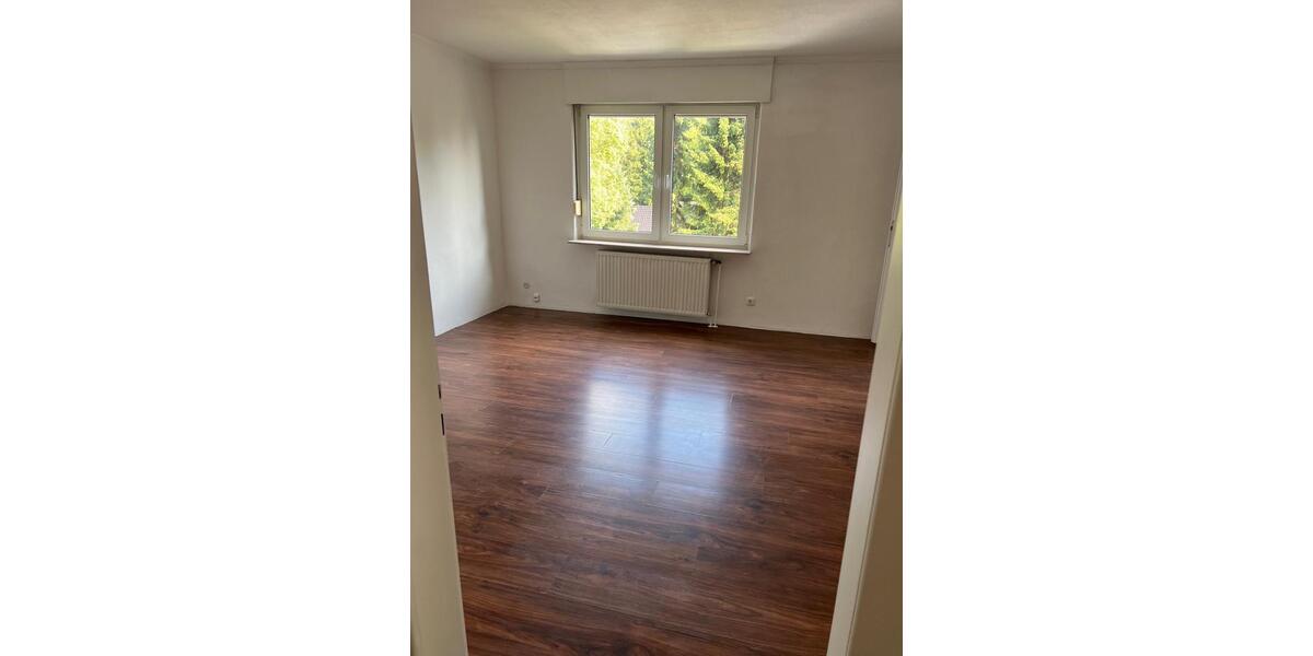 Erdgeschoßwohnung Vlotho - 4 Zimmer, 90 m&sup2;, 750&euro; | Angebot:24814569