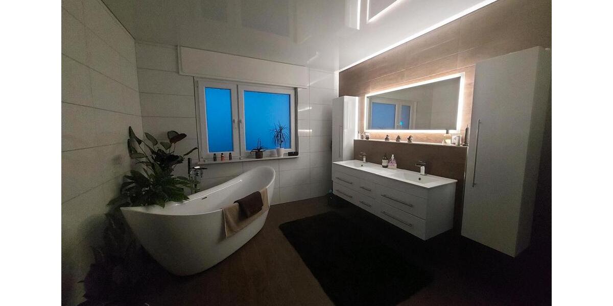 Schöne 5 Zimmerwohnung auf zwei Ebenen mit tollem Ausblick 5 zimmer