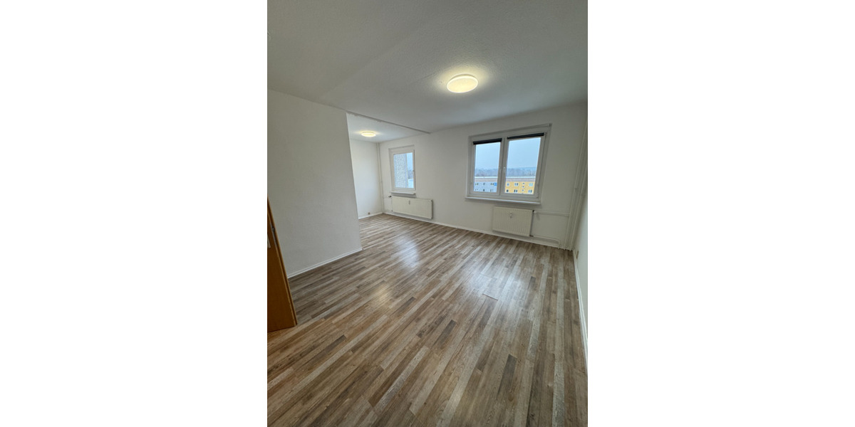 Wohnen auf Zeit Neubrandenburg - 1 Zimmer, 150 m&sup2;, 365&euro; | Angebot:25137078