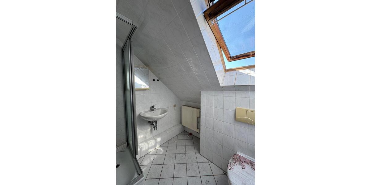 Dachgeschoßwohnung Magdeburg Diesdorf - 1 Zimmer, 30 m&sup2;, 270&euro; | Angebot:25855764