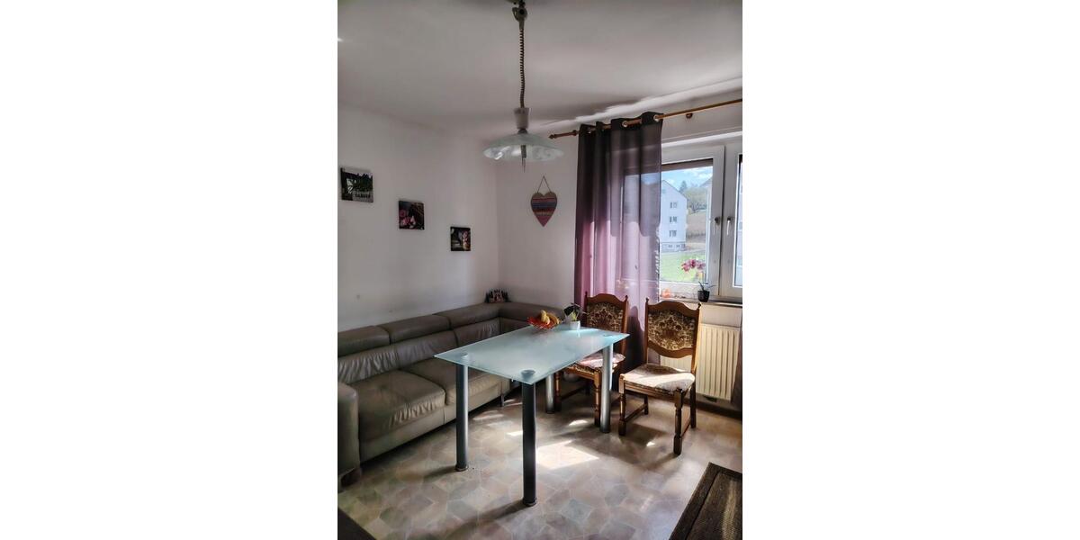 Etagenwohnung Sontra - 3 Zimmer, 80 m&sup2;, 500&euro; | Angebot:26689715