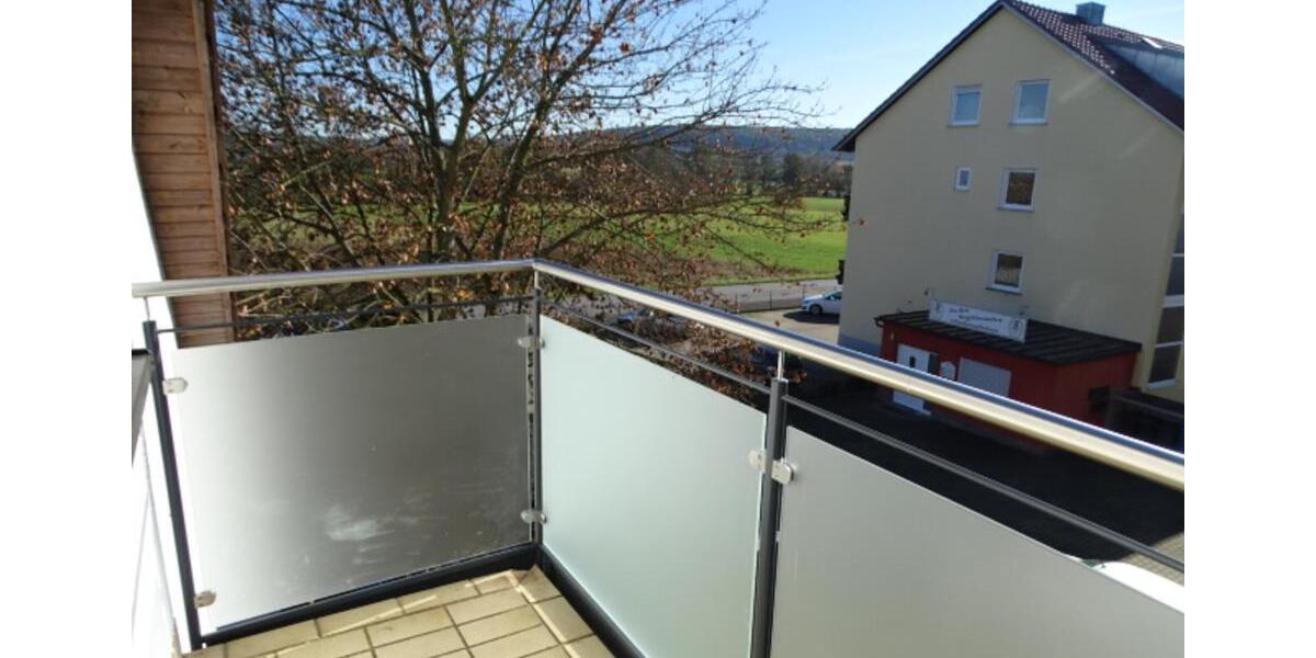 Dachgeschoßwohnung Bad Neustadt an der Saale - 3 Zimmer, 76 m&sup2;, 650&euro; | Angebot:24940880