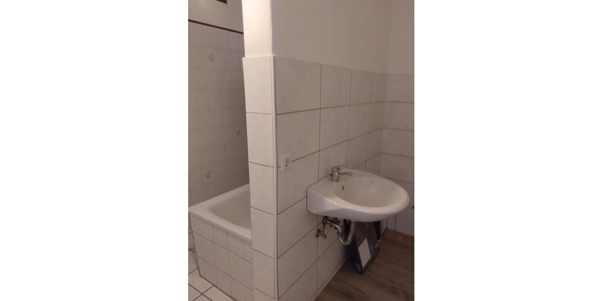 Etagenwohnung Holzminden - 4 Zimmer, 90 m&sup2;, 850&euro; | Angebot:25268098
