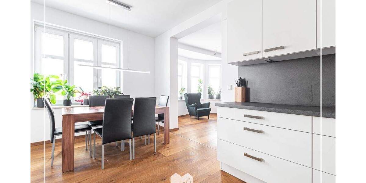 EXKLUSIVE 2,5-ZKB-WOHNUNG MIT BALKON IN DER AUGSBURGER INNENSTADT 2 zimmer