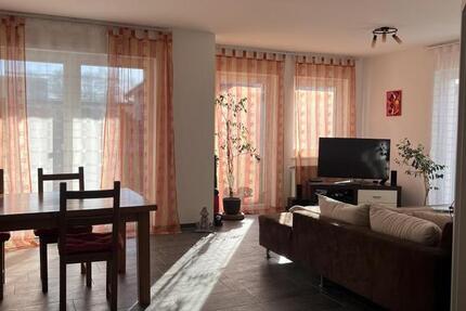 Wohnung Erwitte - 3 Zimmer, 89 m&sup2;, 715&euro; | Angebot:25232135
