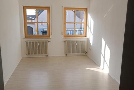 Wohnen auf Zeit Pilsting - 4 Zimmer, 15 m&sup2;, 540&euro; | Angebot:26522616