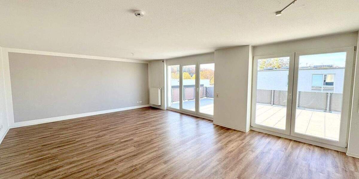 Etagenwohnung Kaiserslautern Innenstadt - 3 Zimmer, 123 m&sup2;, 1.450&euro; | Angebot:25741309