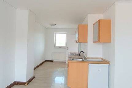 DU-Hochfeld, Wanheimer Straße 23-25 - 1-Zimmer-Single-Apartment mit Einbauküche im 5.OG ohne Aufzug zeitnah zu mieten !!