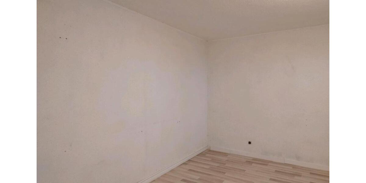 Etagenwohnung Detmold - 3 Zimmer, 72 m&sup2;, 570&euro; | Angebot:25990352