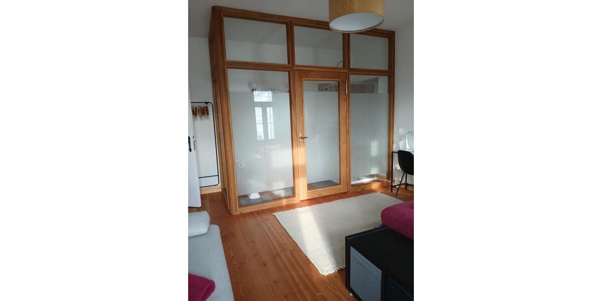 Wohnen auf Zeit Rostock - 1 Zimmer, 24 m&sup2;, 85&euro; | Angebot:23226795