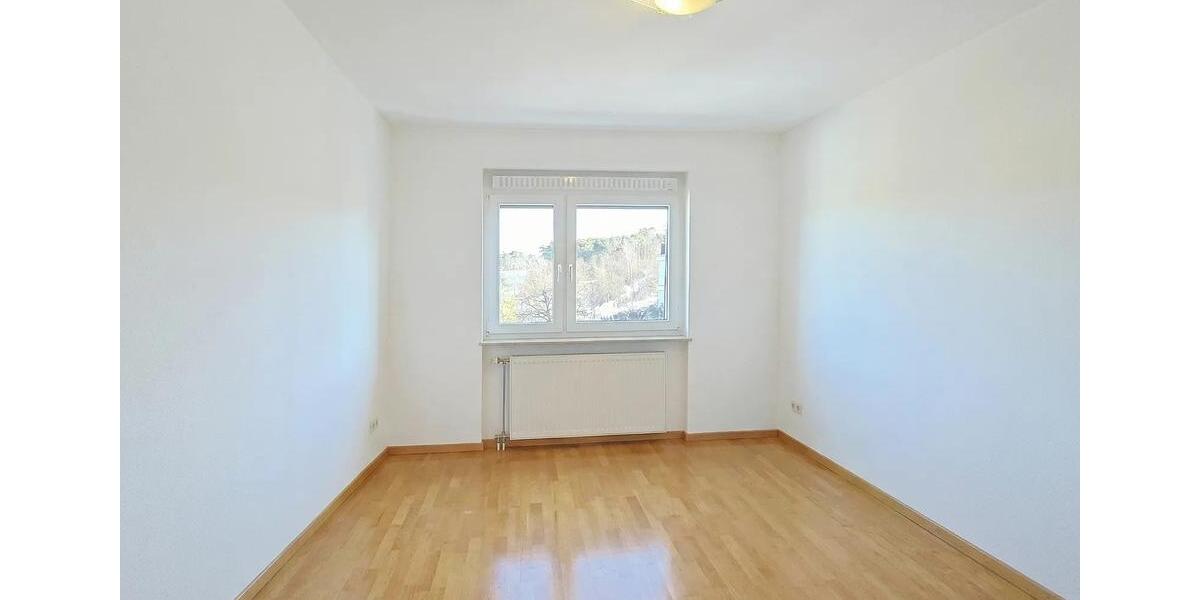 Einfamilienhaus Leonberg - 5.5 Zimmer, 203 m&sup2;, 2.500&euro; | Angebot:26399152