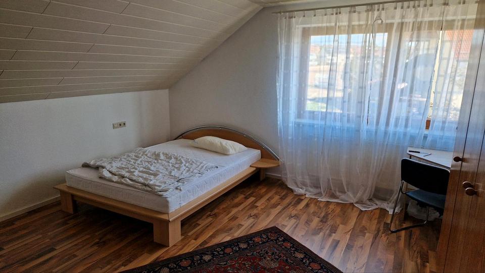 Wohnen auf Zeit Iggingen - 1 Zimmer, 16 m&sup2;, 300&euro; | Angebot:25873297