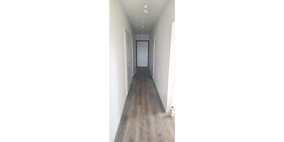 Dachgeschoßwohnung Großkrotzenburg - 3 Zimmer, 74 m&sup2;, 1.200&euro; | Angebot:26073181
