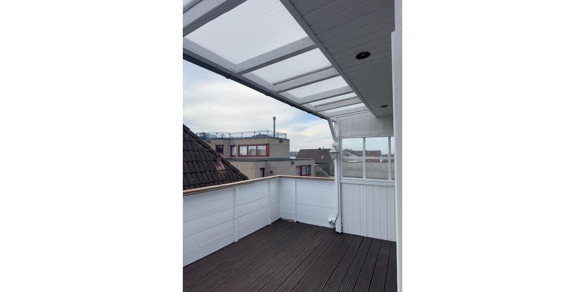 Dachgeschoßwohnung Niederkassel - 2 Zimmer, 85 m&sup2;, 970&euro; | Angebot:24603857