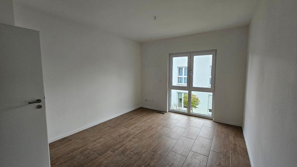 Etagenwohnung Oranienburg - 4 Zimmer, 116 m&sup2;, 1.669&euro; | Angebot:26538677