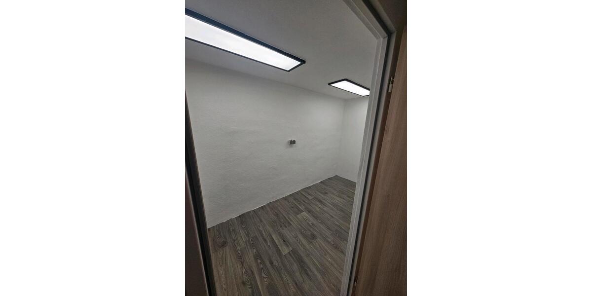 Etagenwohnung Calbe (Saale) - 3 Zimmer, 65 m&sup2;, 400&euro; | Angebot:26338496