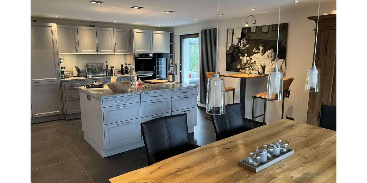 Einfamilienhaus Niederkassel - 4 Zimmer, 180 m&sup2;, 2.400&euro; | Angebot:27070662