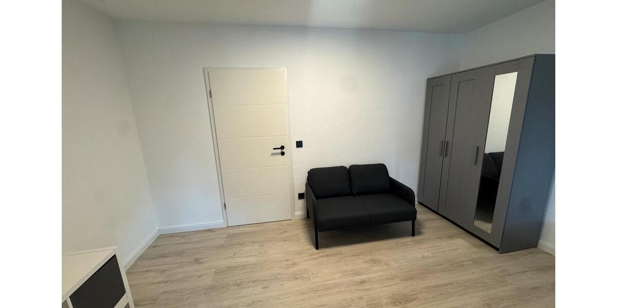 Wohnen auf Zeit Karlsruhe Innenstadt-Ost - 1 Zimmer, 16 m&sup2;, 500&euro; | Angebot:26224660